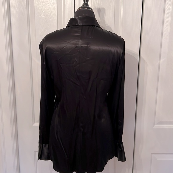 ZARA NWT blk satin button down collar blouse with wide cuff - Picture 4 of 7